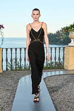 プッチ 2025年春夏コレクション - 太陽の光で輝く海｜写真24