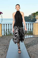 プッチ 2025年春夏コレクション - 太陽の光で輝く海｜写真33