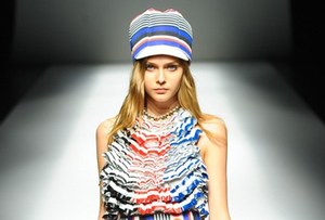 リツコ シラハマ 2015年春夏コレクション - プリズムのような光で紡ぐ、未来への希望や愛