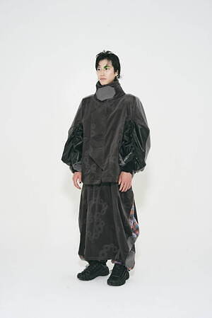 ヒスイ ヒロコ イトウ(HISUI HIROKO ITO) 2025-26年秋冬ウィメンズ&メンズコレクション  - 写真22
