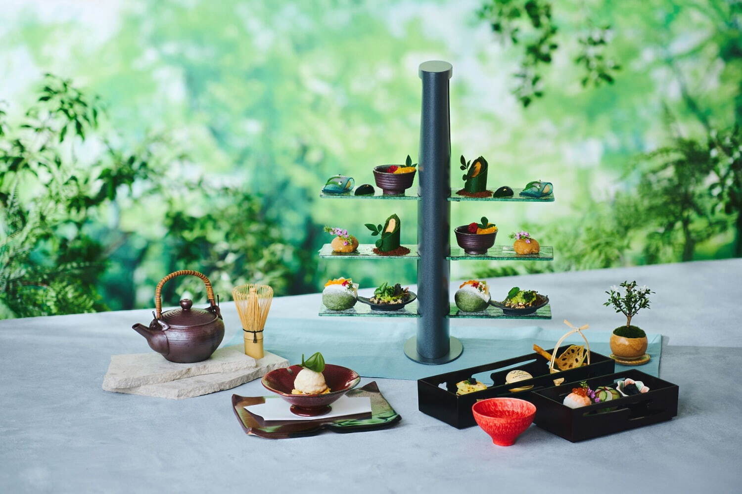 「千の茶会アフタヌーンティー～風薫る茶事～」
6,600円(グラスシャンパン付き 8,600円 / シェアテーブル 6,400円)