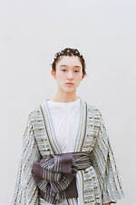 キモノアーチ“浴衣風”の袂付きニットカーディガン、ふんわりギャザーの陣羽織も｜写真9