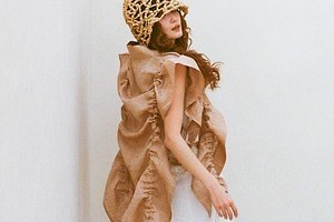 キモノアーチ“浴衣風”の袂付きニットカーディガン、ふんわりギャザーの陣羽織も