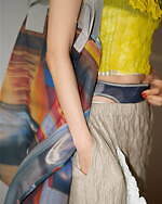 コトハヨコザワ“野菜プリント”のミニT＆くしゅっと素材のトップス、渋谷パルコの限定ストアで｜写真6