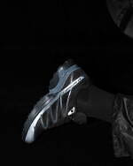 サロモン“暗闇で光を反射する”メンズスニーカー、ブラックメッシュ＆リフレクターアッパー｜写真8