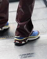 エムエム6 メゾン マルジェラ×サロモン、“ミュールタイプ”スニーカーにブラウン基調の25年春カラー｜写真28