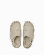 コンバース“ふわっとフィット感”面ファスナーのベルトサンダル、ビックロゴのラバーサンダルも｜写真5