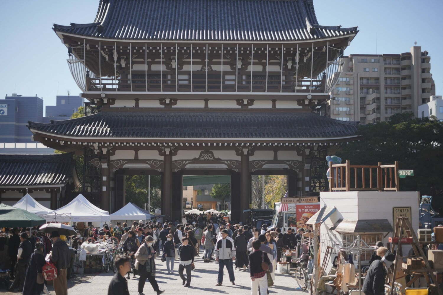 レトロ｜日本最大級の蚤の市「名古屋アンティークマーケット」ヴィンテージ雑貨や古着など200店舗以上