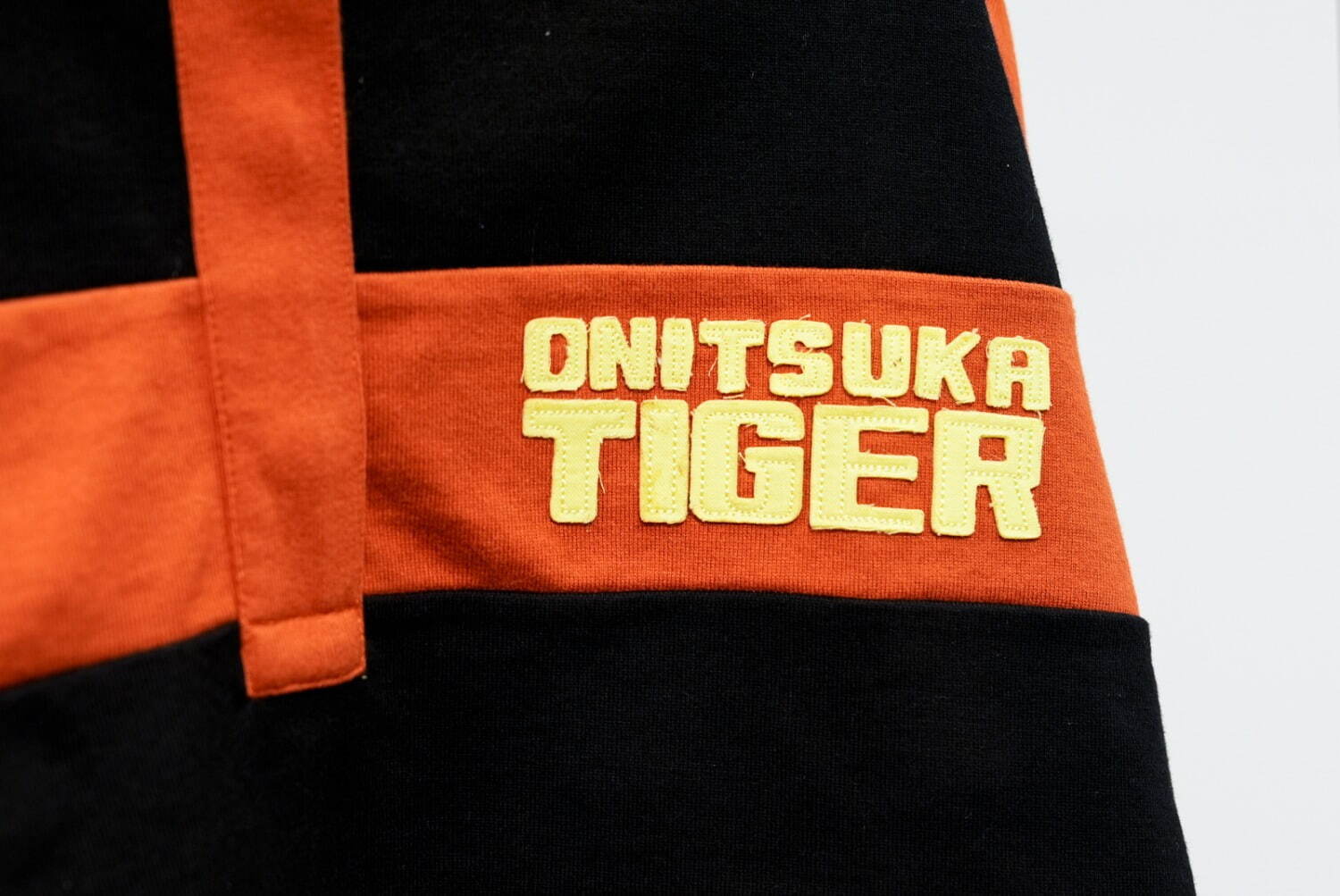 オニツカタイガー“ウィングチップ風スタッズ”のレトロパンプス＆レザーシューズ｜写真33