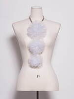 ノワール ケイ ニノミヤの透け感ふんわりフラワーハーネス、チュール＆オーガンザの花モチーフ｜写真4