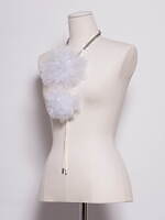 ノワール ケイ ニノミヤの透け感ふんわりフラワーハーネス、チュール＆オーガンザの花モチーフ｜写真7