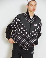 フラボア×フィラの“大胆ドット柄”ブルゾン、カラーブロックの重ね着風カットソーやハーフパンツも｜写真3