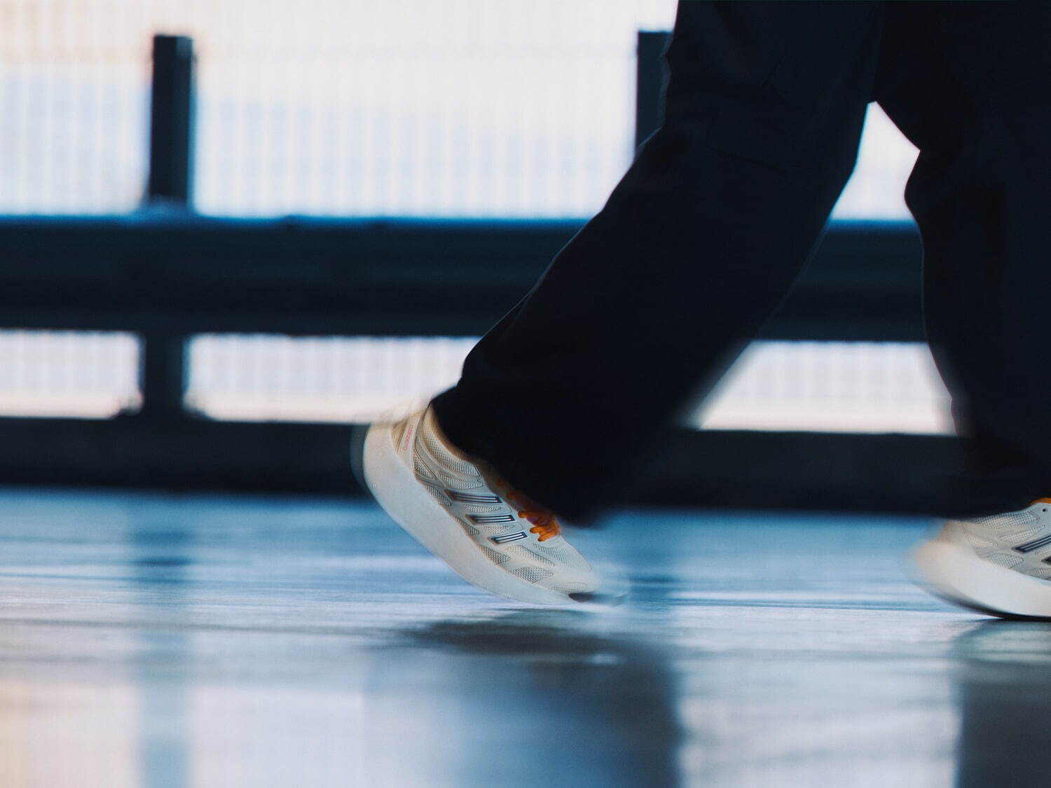 アディダス オリジナルス(adidas Originals) アディゼロ アルク｜写真13