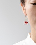 ハリオ25年母の日ガラスアクセサリー、真っ赤な“カーネーションの花びら”ピアス＆イヤリング｜写真13