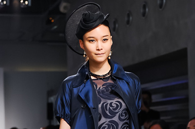 ピアニスト｜ハオリ ドゥ ティティ(haori de TiTi)2015年春夏コレクション - 華やかな美の余韻