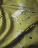 ヒアーズ「お下がり」着想“祖母思い出”のオニキスネックレス＆トグルクロージャーのレザーバッグなど｜写真13