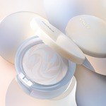 エクセル25年夏コスメ、マーブル模様フェイスパウダーで“トーンアップ＆カラー補正”のツヤ肌へ｜写真3