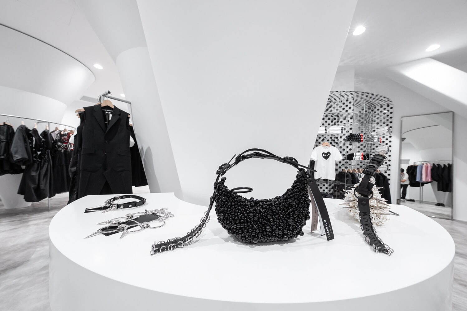 コム デ ギャルソンの複合ストアが渋谷パルコに、ウィメンズ＆メンズブランド集結｜写真45