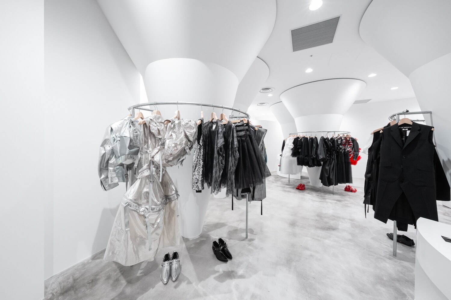 コム デ ギャルソンの複合ストアが渋谷パルコに、ウィメンズ＆メンズブランド集結｜写真47