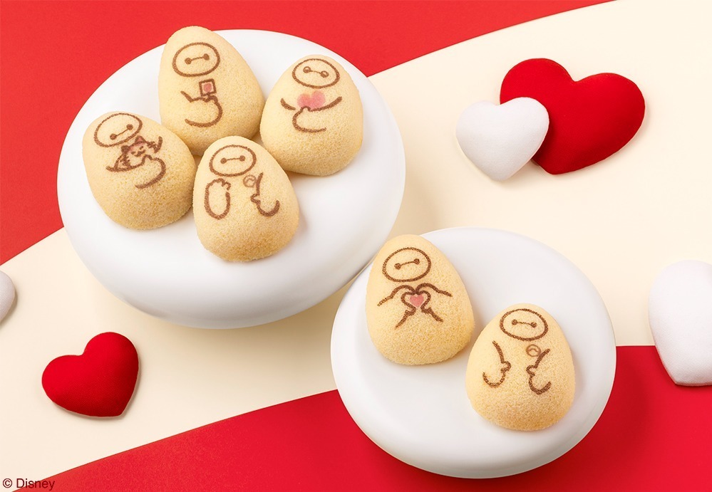 「ベイマックス/りんごケーキ」4個入 842円、8個入 1,728円
※4個入にはステッカーは付いていない。