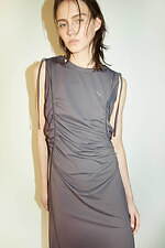 フレイ アイディー×プーマ初コラボスニーカー、サテンシューレース＆煌めくシルバーチャーム付き｜写真6