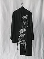 ヨウジヤマモト×エムエムパリス“想像上の家具”モチーフのジャケットやシャツ、抜染やアップリケで｜写真4