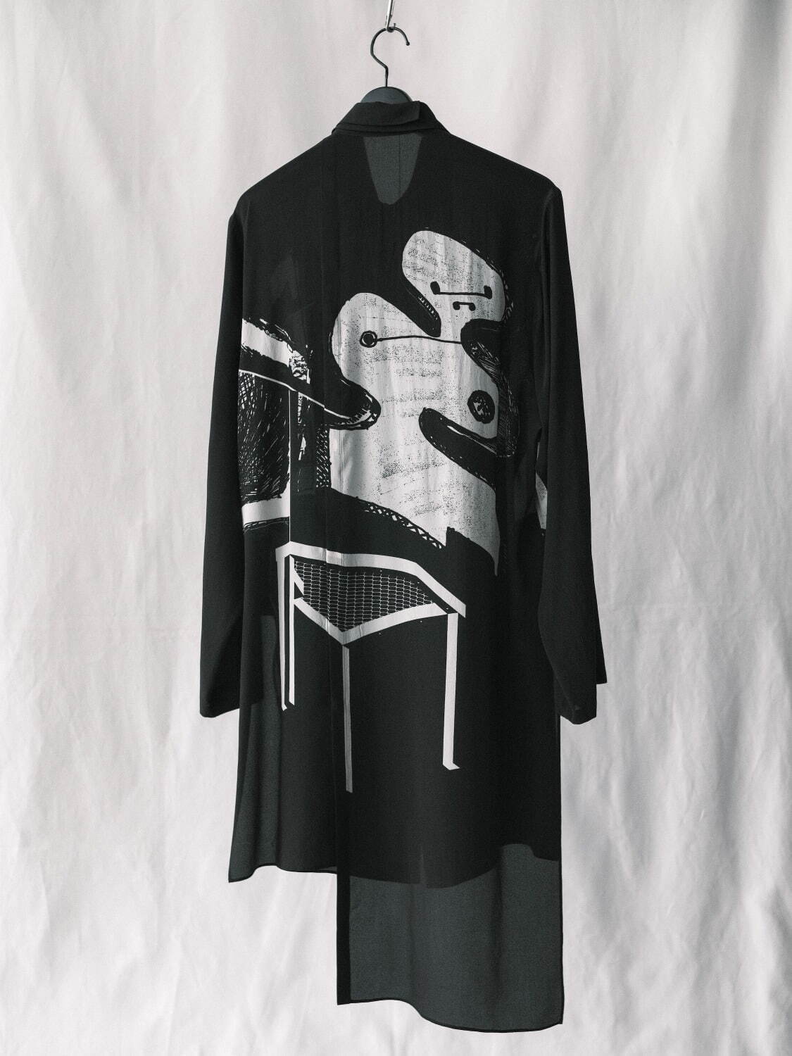 YYH×M/M アシンメトリカル バックブラウス 312,400円