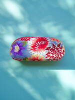 フェイラー×ケイタ マルヤマ“ダリアの花”シュニール織ハンカチやミニバッグ、ザ トウキョウコラボ｜写真3