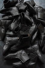 レペット“ダンスシューズ”着想のハイカットシューズ、流麗ラインを描くビオトープ限定モデル｜写真20