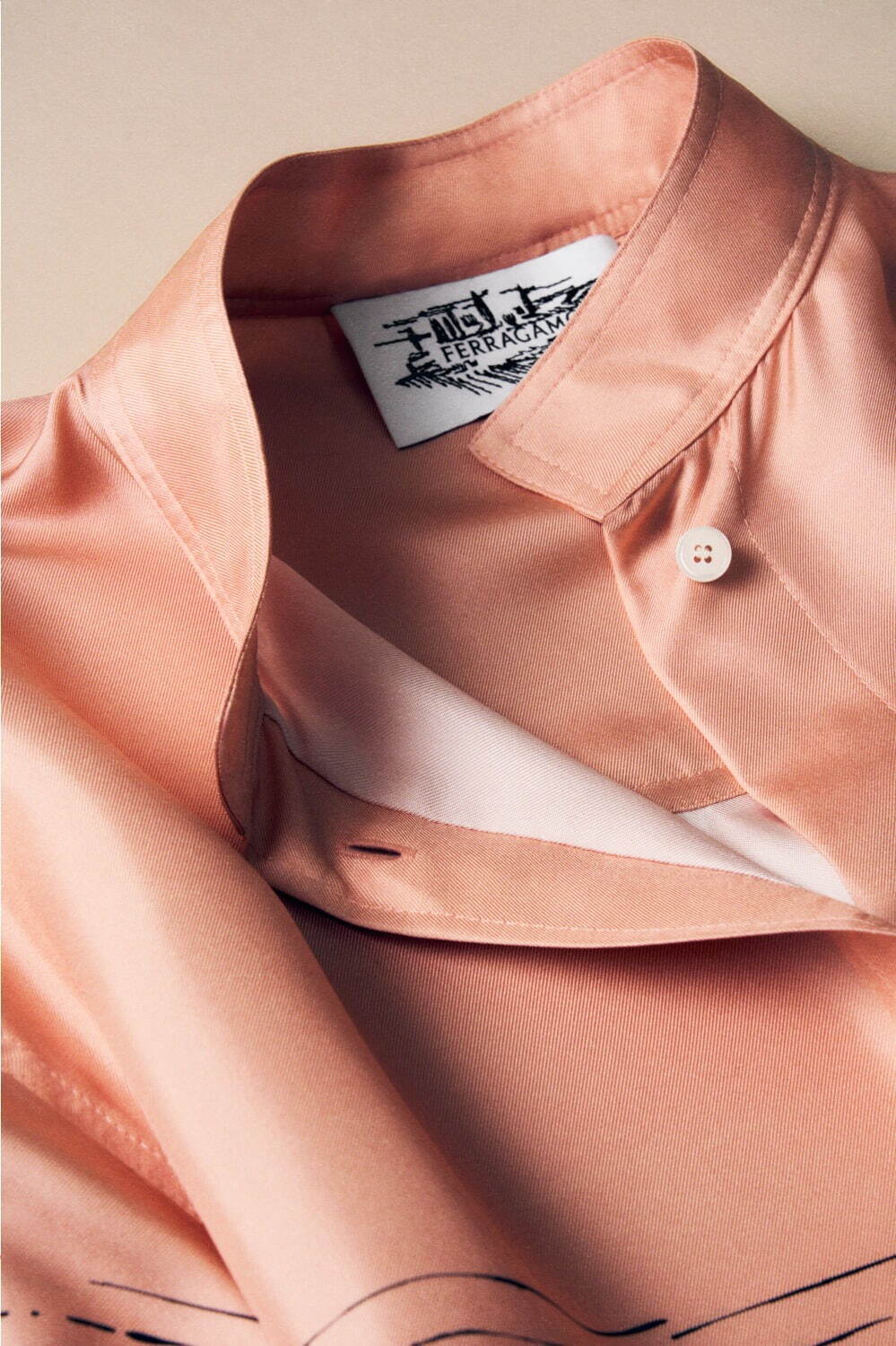 フェラガモ(Ferragamo) ハグ｜写真35