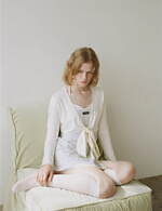 スナイデル25年夏スイムウェア、胸元リボンのラッシュガード付き水着やフリル華やぐ2WAYワンピ｜写真1