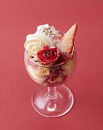 “バラ咲き誇る”東京ガーデンテラス紀尾井町の春イベント、薔薇スイーツや彩り豊かなローズガーデン｜写真5