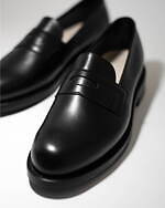 フット・ザ・コーチャーのメンズシューズ、ローファー風オペラパンプス＆レザーモカシン｜写真3