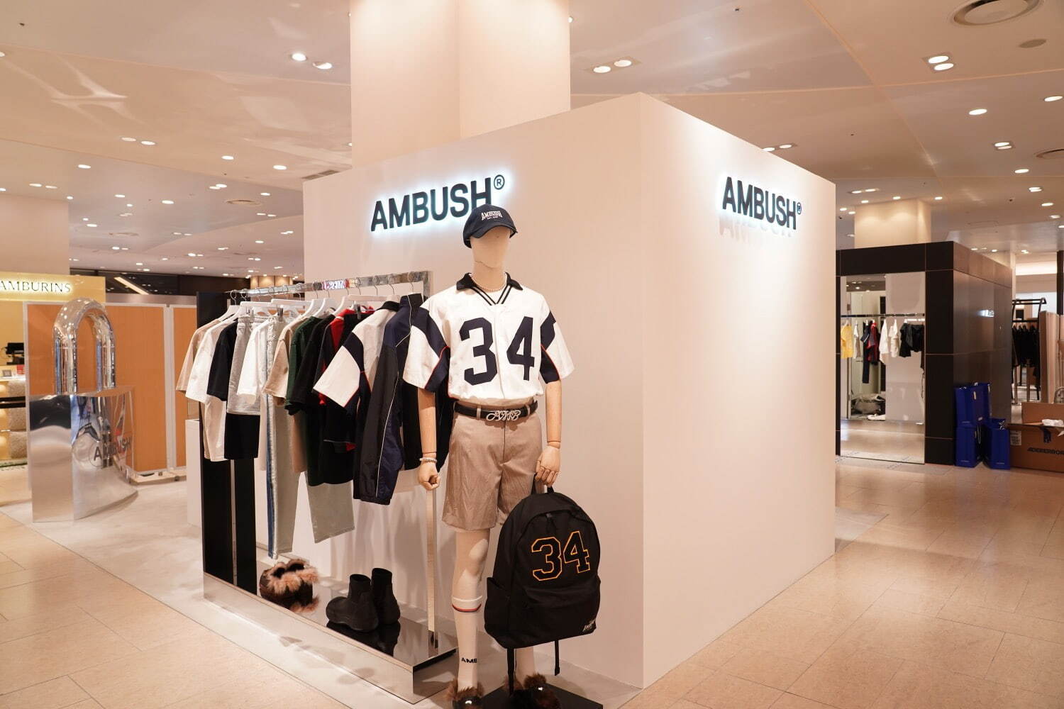 アーダーエラー(ADERERROR), ノンフィクション(NONFICTION), ヴィヴィアン・ウエストウッド(Vivienne Westwood), マーク ジェイコブス(MARC JACOBS), ディーゼル(DIESEL), トーガ(TOGA), アンブッシュ(AMBUSH), ジェントルモンスター(GENTLE MONSTER) ビヨンドワールド｜写真18