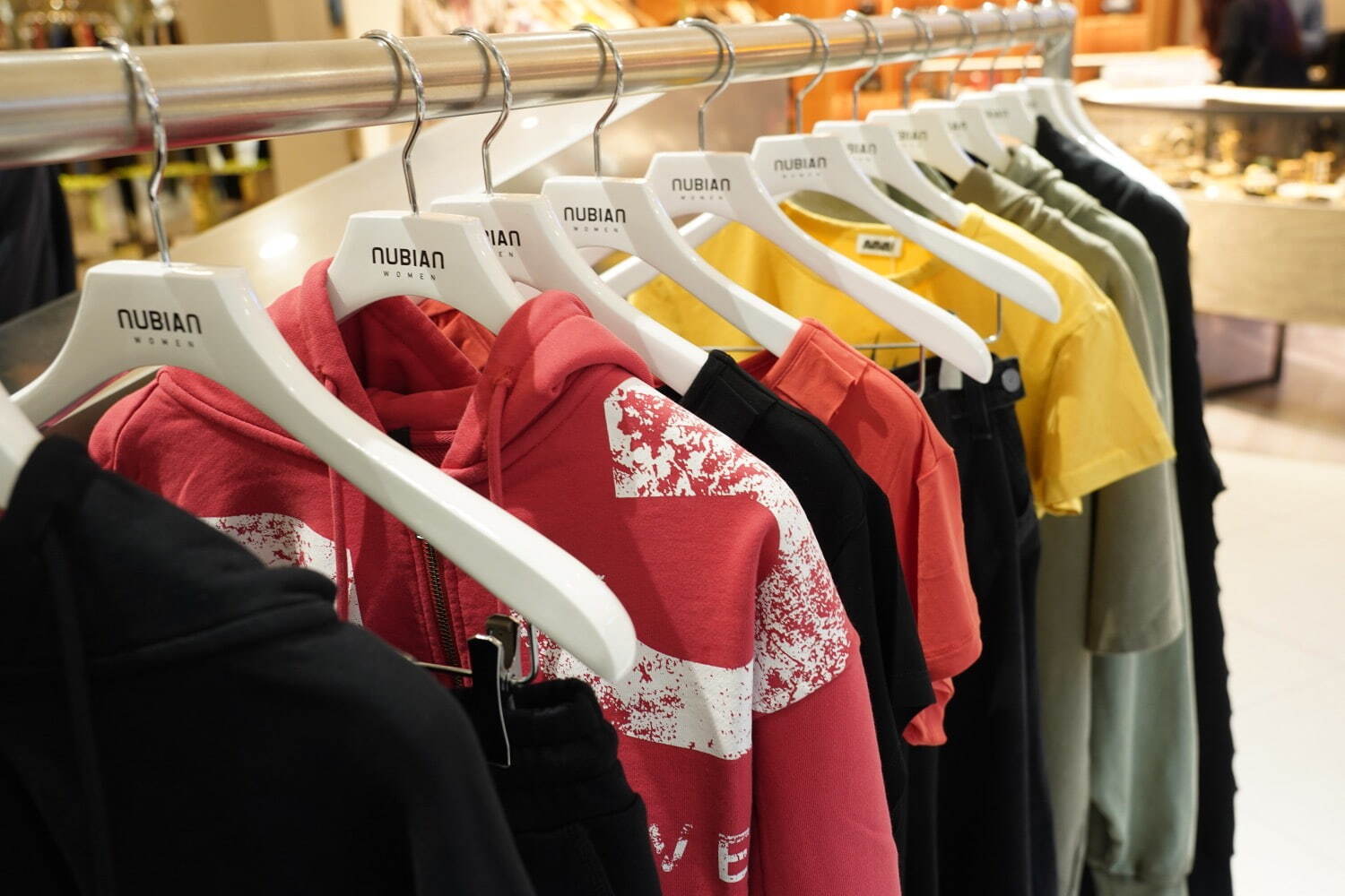 アーダーエラー(ADERERROR), ノンフィクション(NONFICTION), ヴィヴィアン・ウエストウッド(Vivienne Westwood), マーク ジェイコブス(MARC JACOBS), ディーゼル(DIESEL), トーガ(TOGA), アンブッシュ(AMBUSH), ジェントルモンスター(GENTLE MONSTER) ビヨンドワールド｜写真29