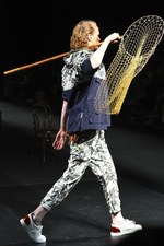 ヨシオクボ2015年春夏コレクション - 海と共に、たくましく生きる男性像｜写真27