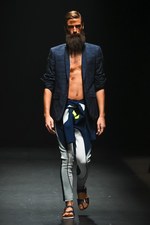 ヨシオクボ2015年春夏コレクション - 海と共に、たくましく生きる男性像｜写真38