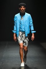 ヨシオクボ2015年春夏コレクション - 海と共に、たくましく生きる男性像｜写真43