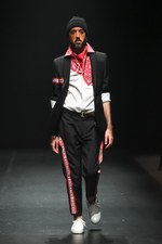 ヨシオクボ2015年春夏コレクション - 海と共に、たくましく生きる男性像｜写真52