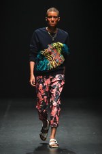 ヨシオクボ2015年春夏コレクション - 海と共に、たくましく生きる男性像｜写真56