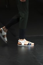 ヨシオクボ2015年春夏コレクション - 海と共に、たくましく生きる男性像｜写真66