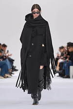 スポーツマックス 2025年秋冬コレクション - 溢れる創造性、目を奪うシルエットと素材の妙｜写真2