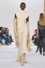 スポーツマックス 2025年秋冬コレクション - 溢れる創造性、目を奪うシルエットと素材の妙｜写真43