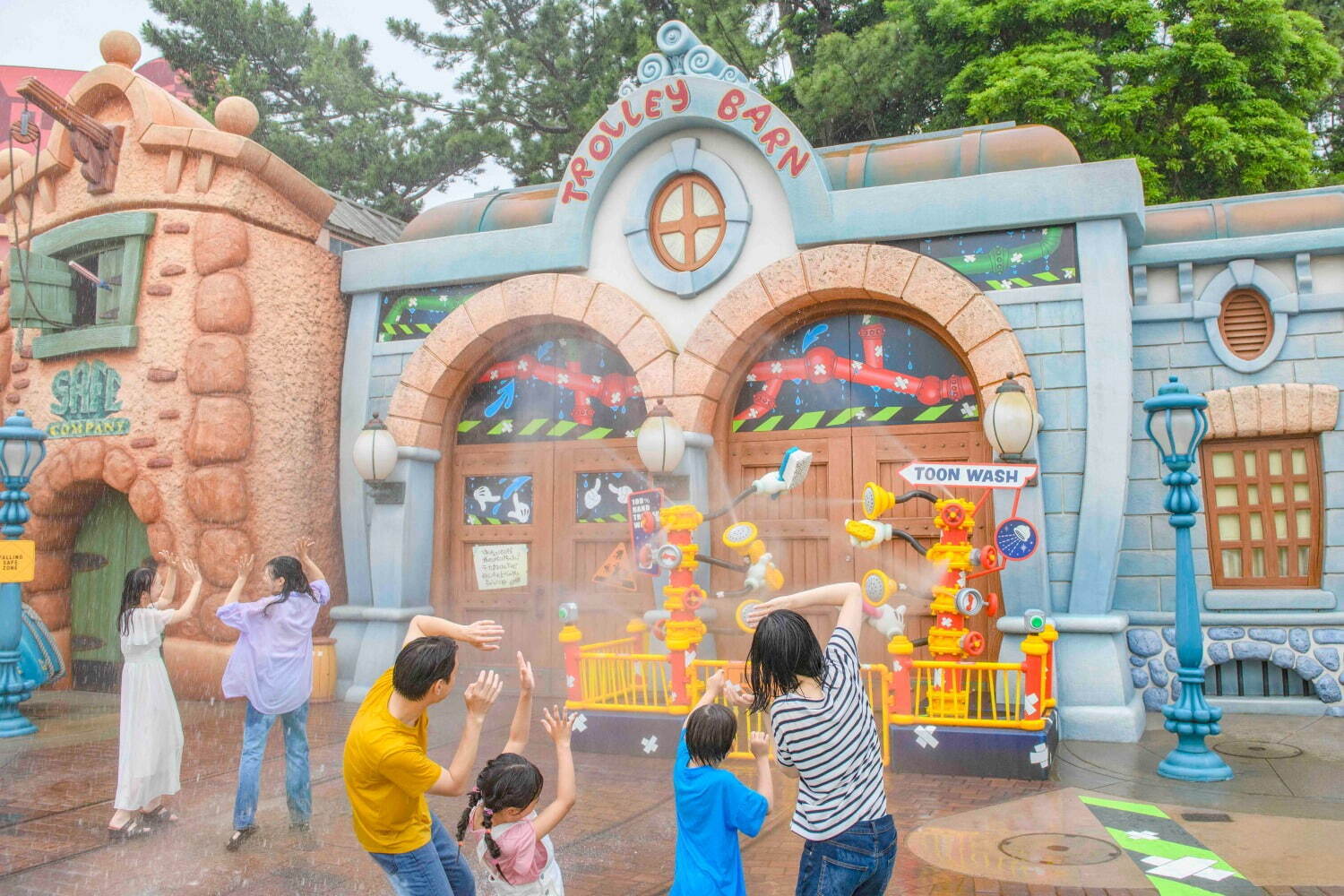 東京ディズニーリゾート「びしょ濡れ」夏イベント、Mrs. GREEN APPLEコラボアトラクションも｜写真3