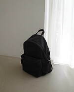 クラネ×ラミダスのコラボ第3弾、“ゴールド金具”煌めくナイロン素材のハンドバッグ＆デイパック｜写真3