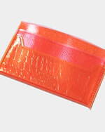 ビューティフルピープル“クリア素材”のレザー質感カラフルウォレット、カードケースやトートバッグも｜写真2