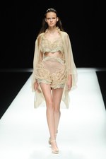 ジン カトウ 2015年春夏コレクション - 立ち居振る舞いからにじみでる、エレガンス｜写真1