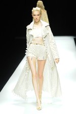 ジン カトウ 2015年春夏コレクション - 立ち居振る舞いからにじみでる、エレガンス｜写真6