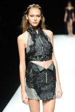 ジン カトウ 2015年春夏コレクション - 立ち居振る舞いからにじみでる、エレガンス｜写真31