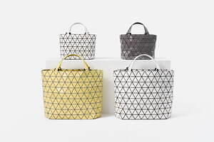 バオ バオ イッセイ ミヤケ(BAO BAO ISSEY MIYAKE) フォント｜写真2